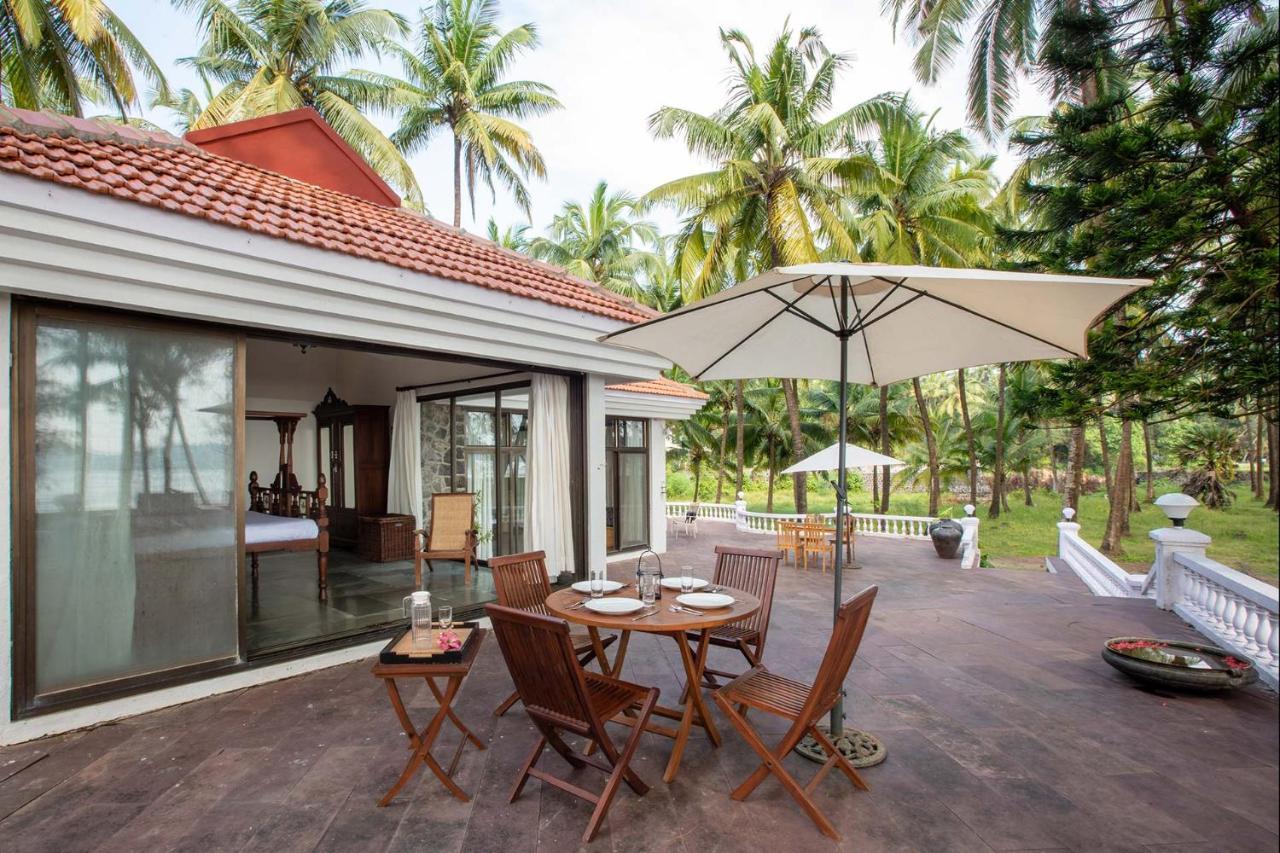 Casa Del Mer By Stayvista - Nearby Beach With, Sea-View Rooms & Coconut Farm 알리바그 외부 사진