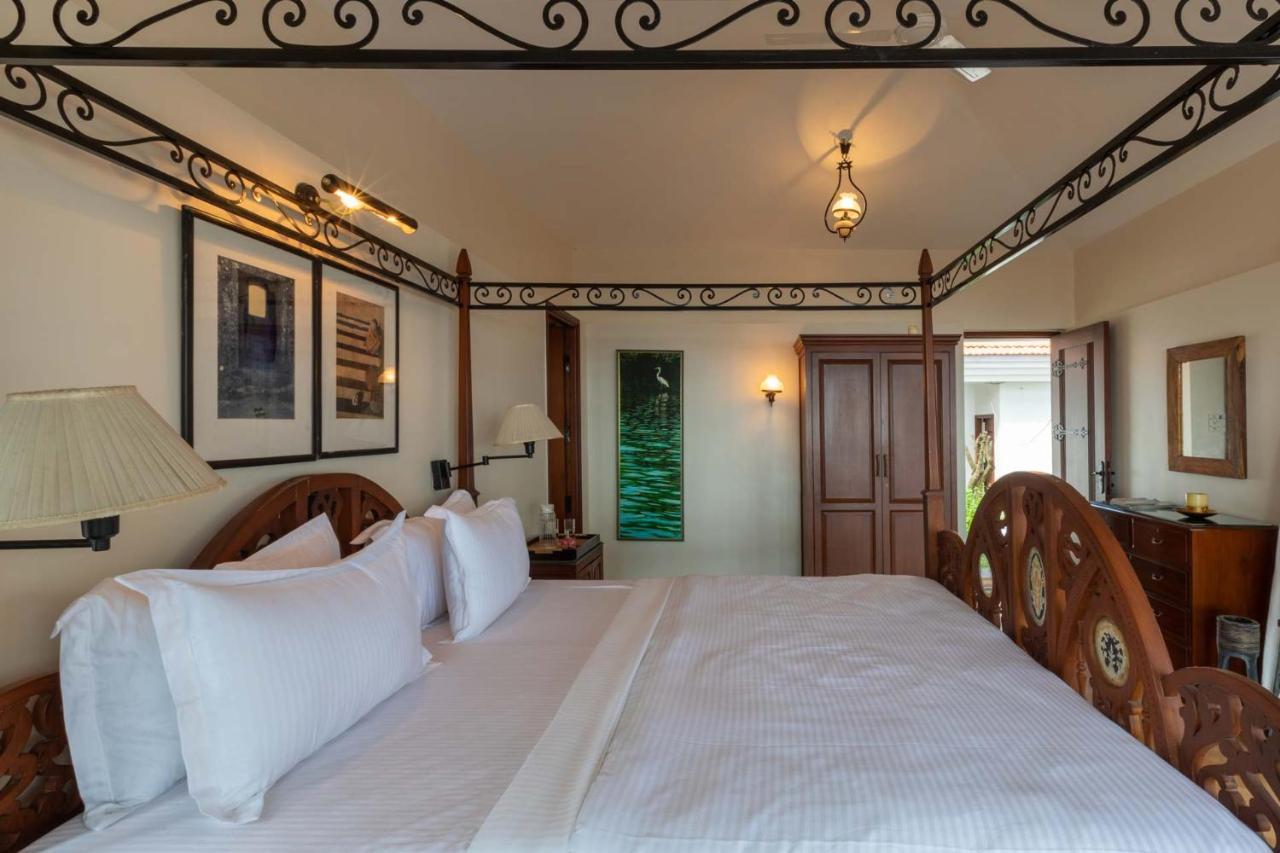 Casa Del Mer By Stayvista - Nearby Beach With, Sea-View Rooms & Coconut Farm 알리바그 외부 사진