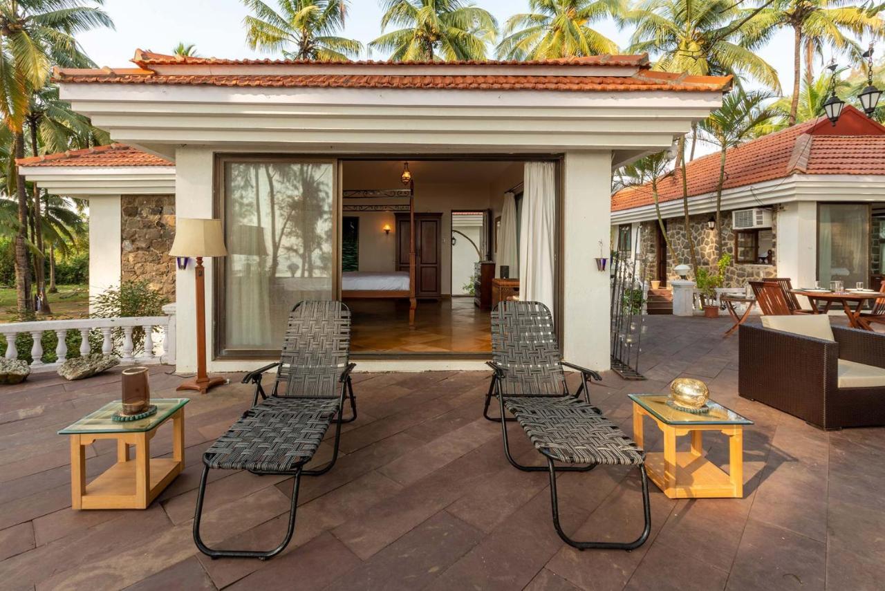 Casa Del Mer By Stayvista - Nearby Beach With, Sea-View Rooms & Coconut Farm 알리바그 외부 사진