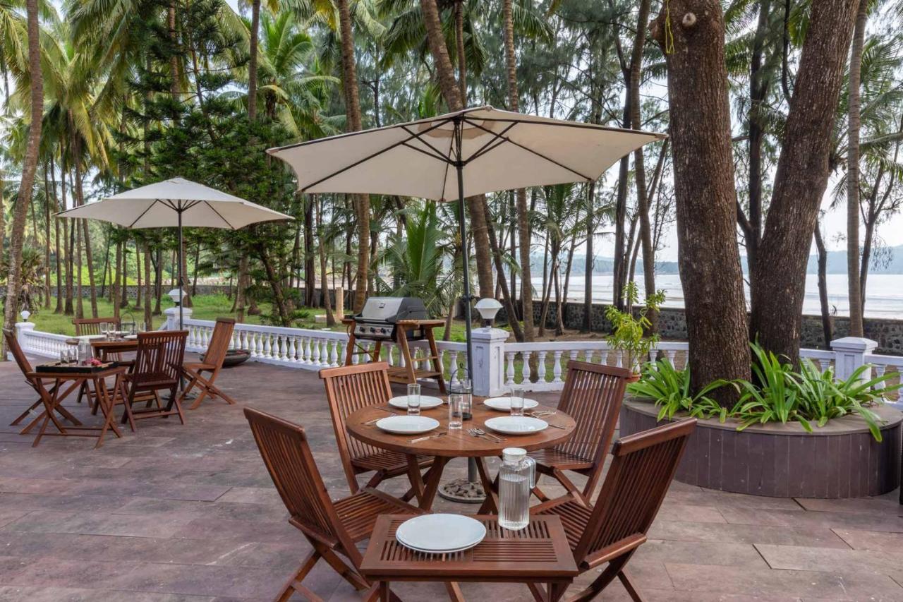 Casa Del Mer By Stayvista - Nearby Beach With, Sea-View Rooms & Coconut Farm 알리바그 외부 사진
